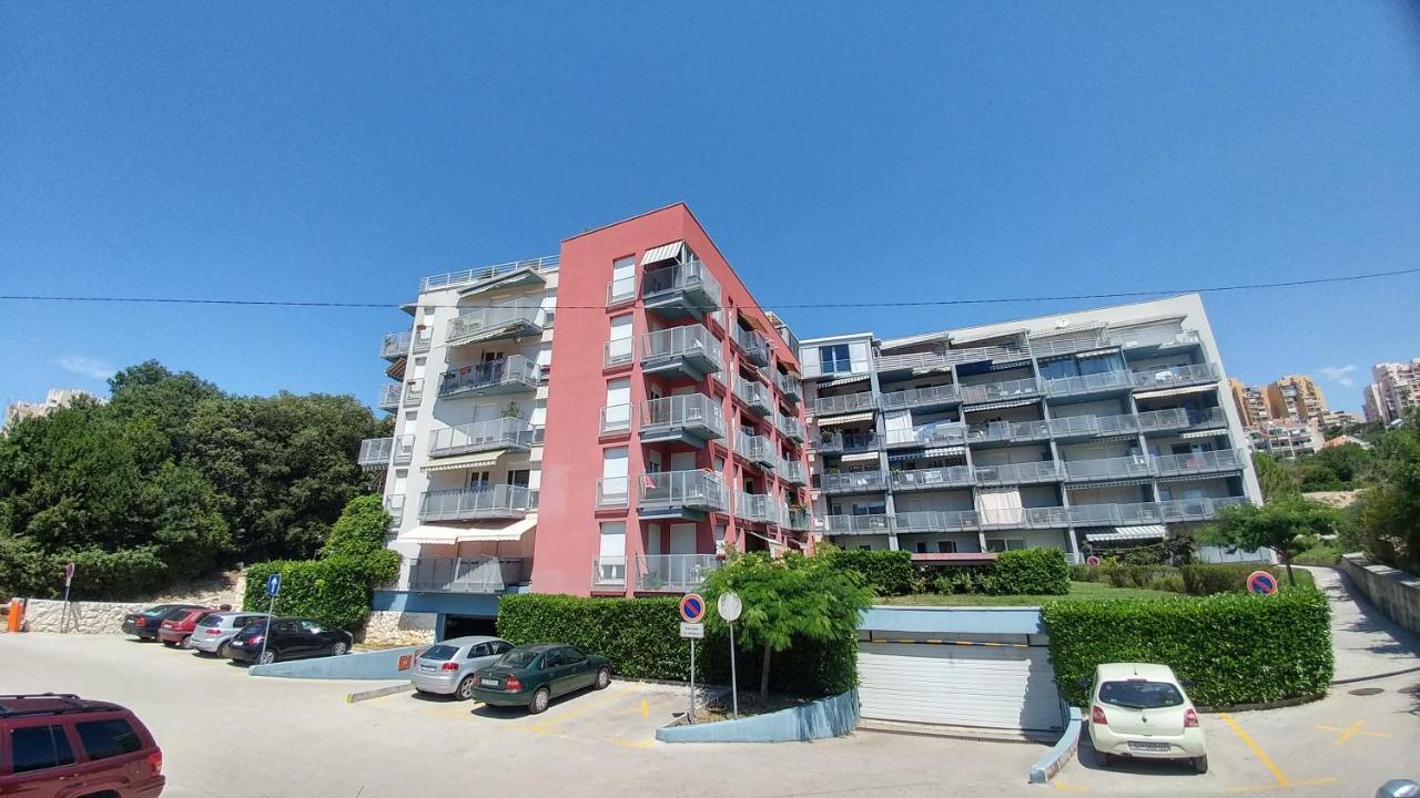 Apartment Deluxe Sea View Split Luaran gambar