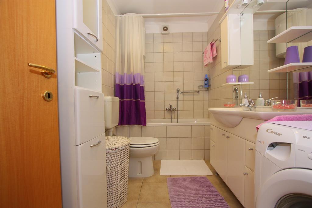 Apartment Deluxe Sea View Split Bilik gambar